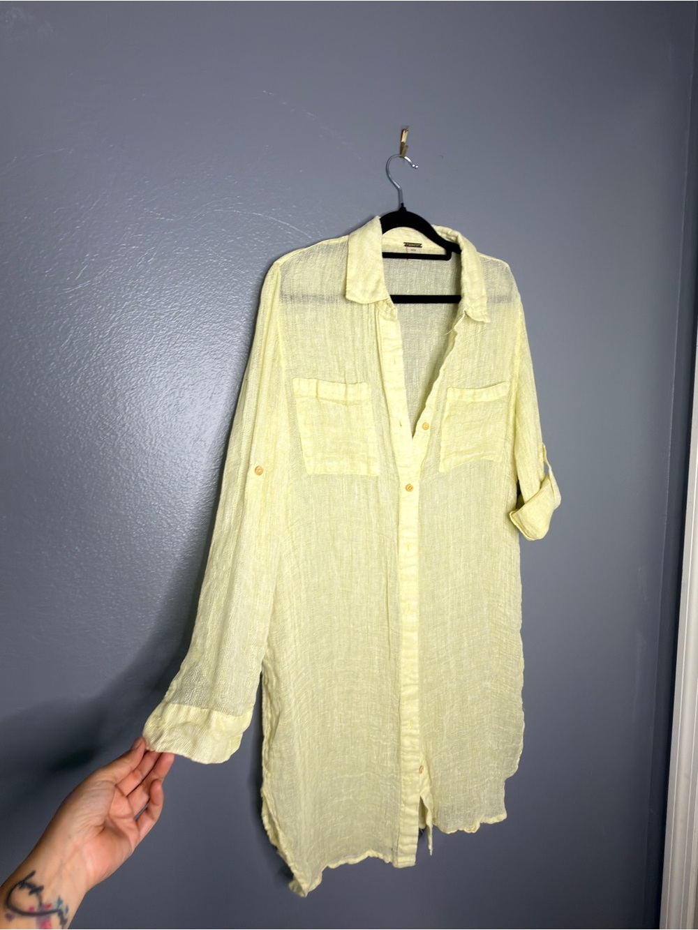 100% Linen Megaschoni Light Yellow Top or Beach Resort wear Size Medium
